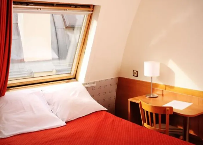 Marignan מלון פריז