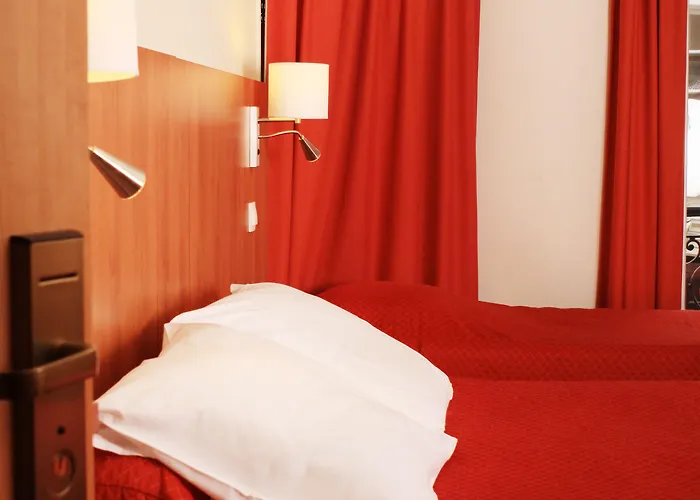 Marignan Hotel