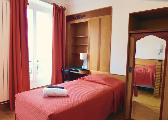 Marignan Hotel *