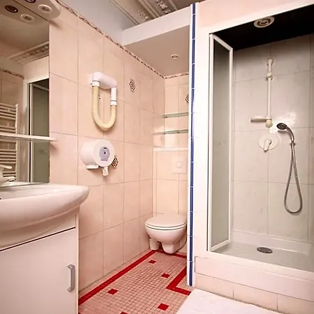Hotel Marignan *
