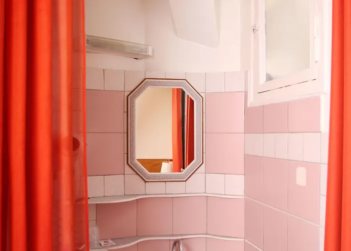 オテル　マリニャン パリ