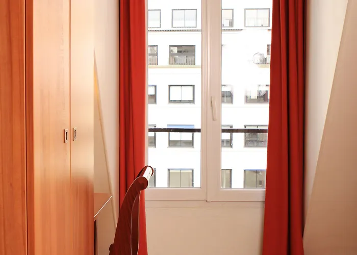 オテル　マリニャン *