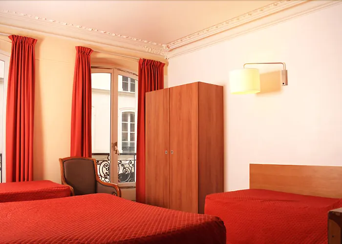 オテル　マリニャン * パリ