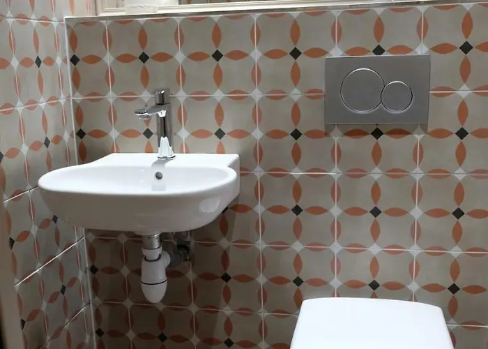 オテル　マリニャン ホテル *