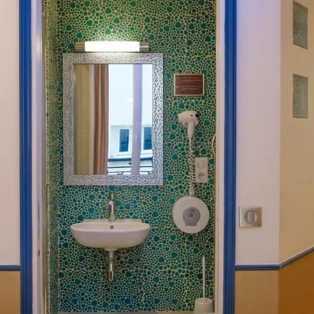 酒店 玛丽格南酒店 *