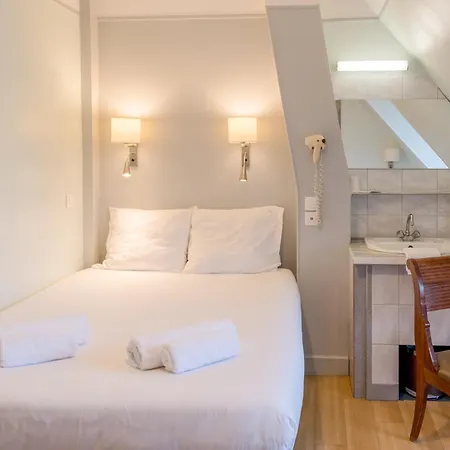 玛丽格南酒店 *